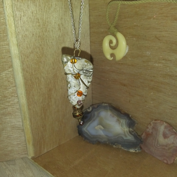 Pendant-handmade - Picture 1 of 2